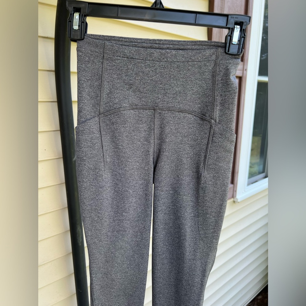 Lululemon high waist leggings like new!!